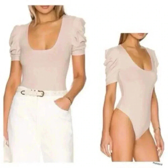 FREE PEOPLE puff sleeve bodysuit GUC size XS - Picture 1 of 3
